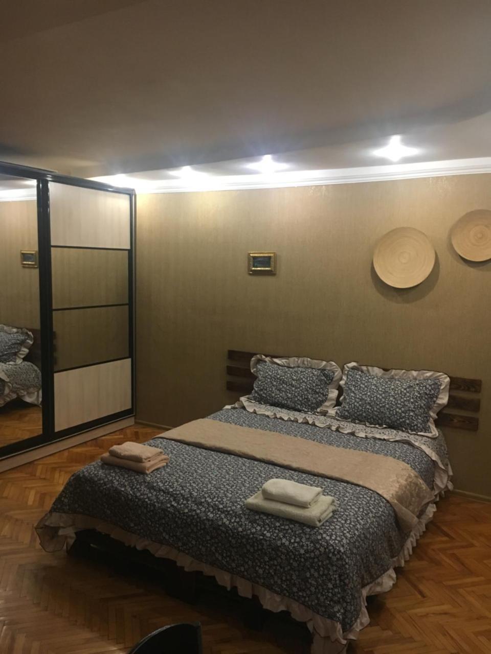 Апартаменты Kvartira Na Krakivskiy 12 , 52 Киев Экстерьер фото