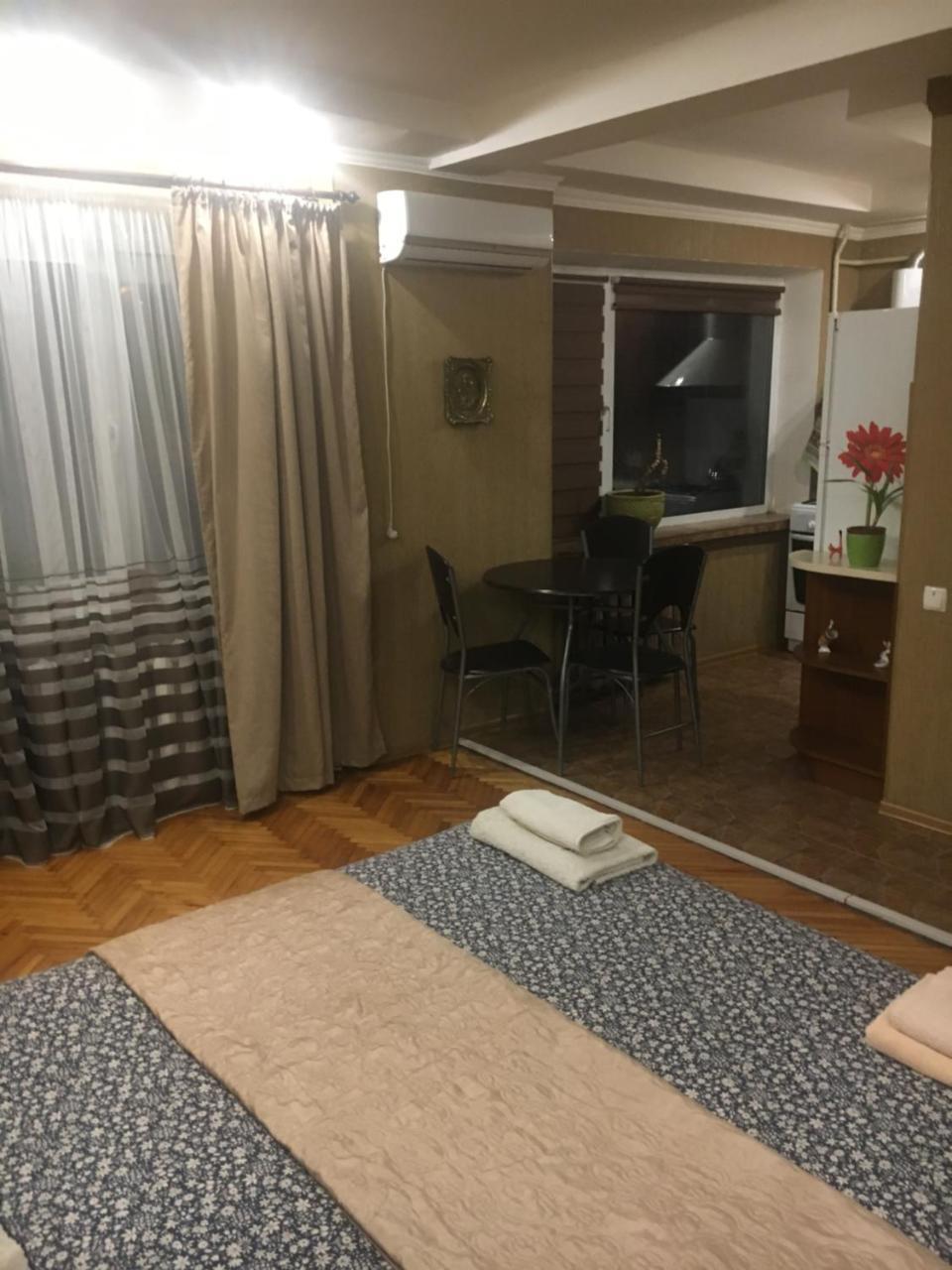 Апартаменты Kvartira Na Krakivskiy 12 , 52 Киев Экстерьер фото