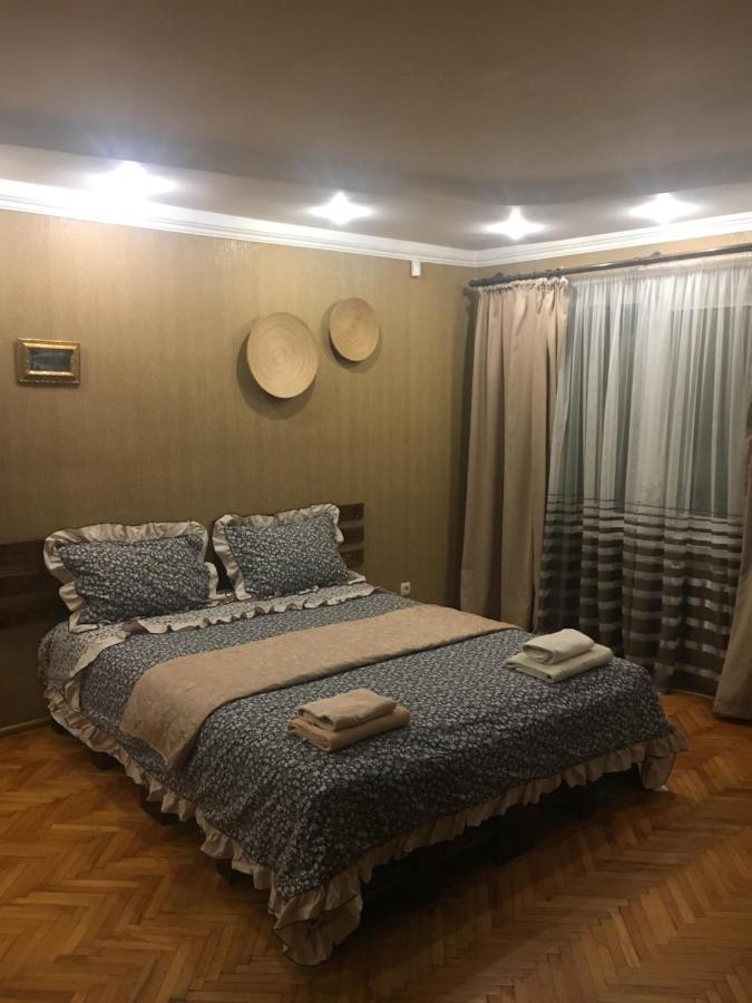 Апартаменты Kvartira Na Krakivskiy 12 , 52 Киев Экстерьер фото